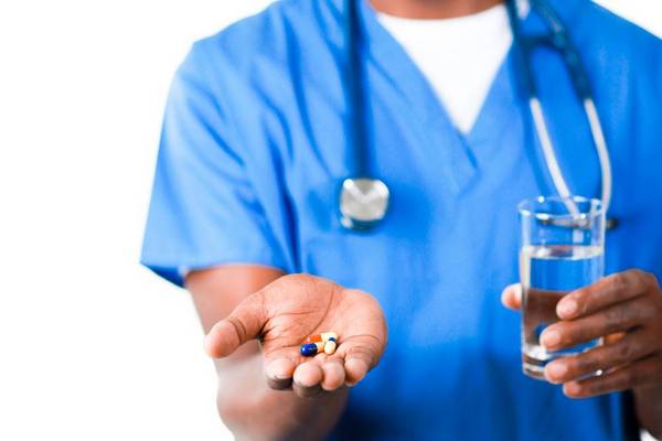 Tomar suplementos naturais de hormônio do crescimento humano após os 40